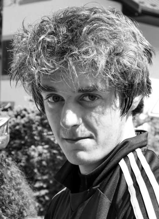 Bataille de kératine - Hors Sentiers